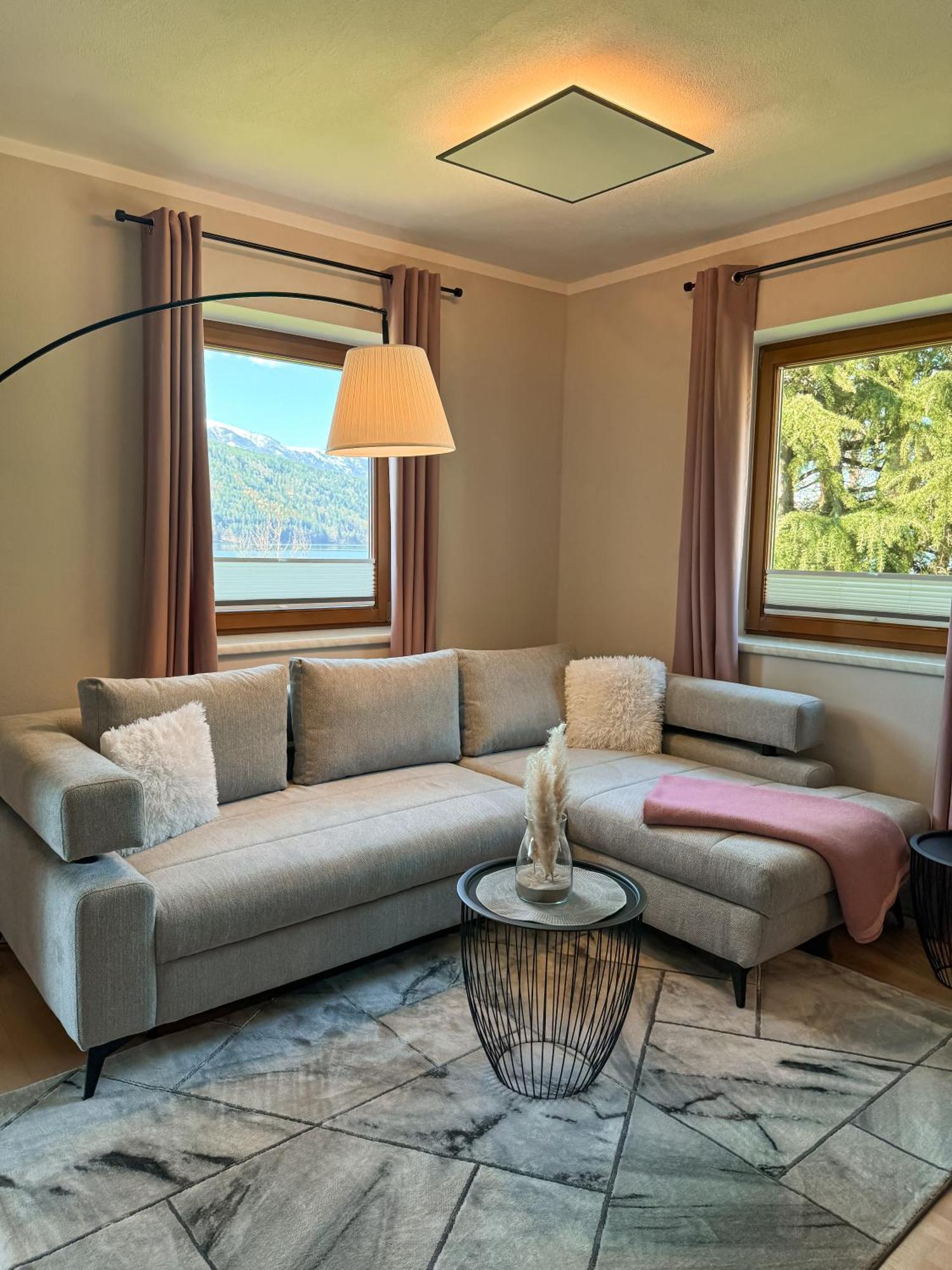 Ferienwohnungen Fischerhaus - Direkt Am See Millstatt Exterior foto