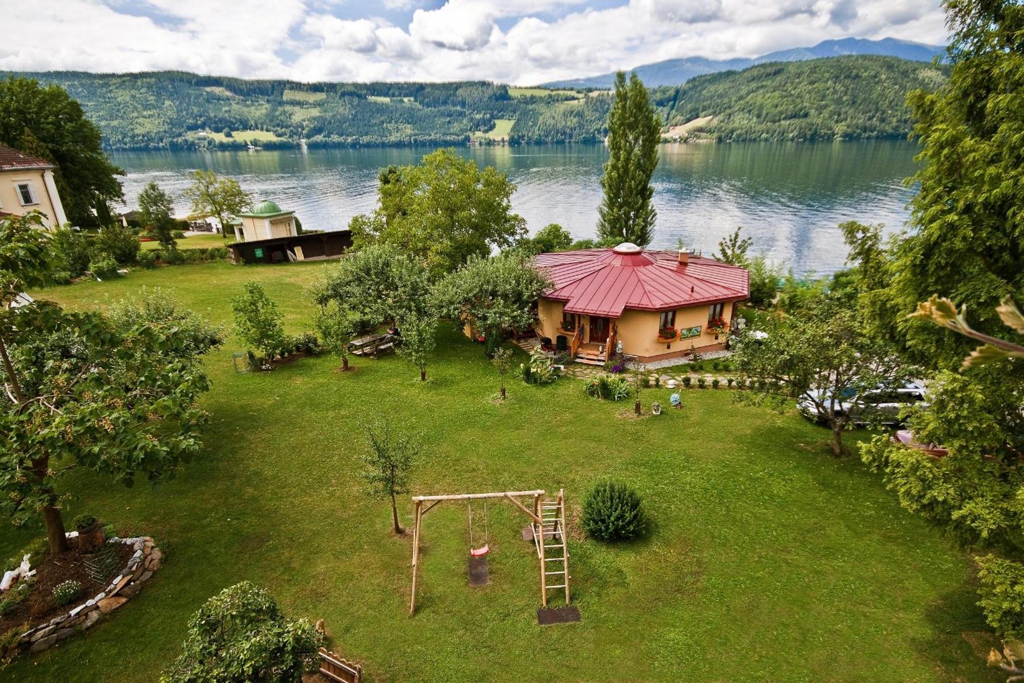Ferienwohnungen Fischerhaus - Direkt Am See Millstatt Exterior foto
